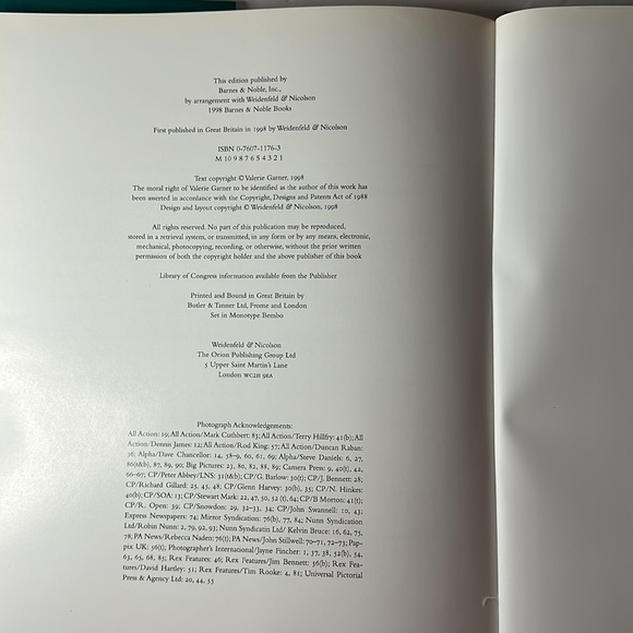 Prince William by Valerie Garner 1998 Book - Picture 3 of 7